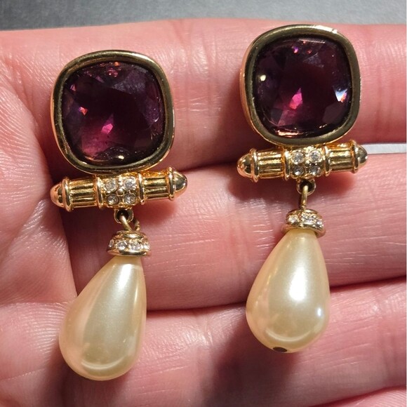 SWAROVSKI 18K GP AMETHYST CRYSTAL RHINESTONE FAUX PEARL DANGLE EARRINGS CLIPON - Picture 3 of 7